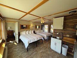 Eden Village Motel & Cottages