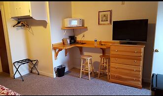 Eden Village Motel & Cottages