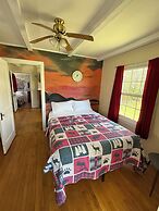 Eden Village Motel & Cottages