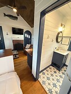 Eden Village Motel & Cottages