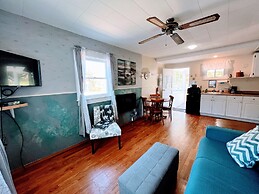 Eden Village Motel & Cottages