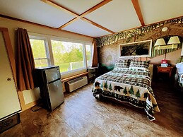 Eden Village Motel & Cottages