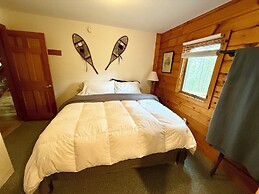 Eden Village Motel & Cottages