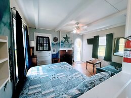 Eden Village Motel & Cottages