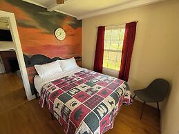 Eden Village Motel & Cottages