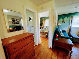 Eden Village Motel & Cottages