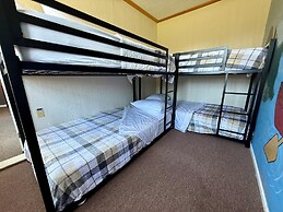 Eden Village Motel & Cottages