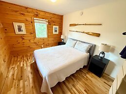 Eden Village Motel & Cottages