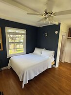 Eden Village Motel & Cottages