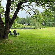 Eden Village Motel & Cottages