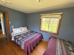 Eden Village Motel & Cottages