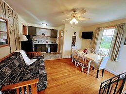 Eden Village Motel & Cottages