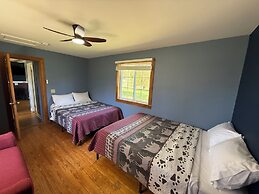 Eden Village Motel & Cottages