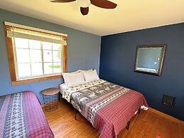 Eden Village Motel & Cottages