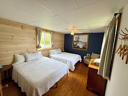 Eden Village Motel & Cottages