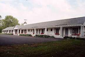 Eden Village Motel & Cottages