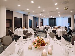 Mövenpick Hotel Stuttgart Airport