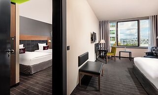 Mövenpick Hotel Stuttgart Airport
