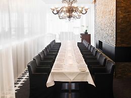 Mövenpick Hotel Stuttgart Airport