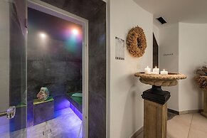 Vitaurina Royal Hotel