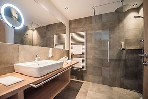 Vitaurina Royal Hotel