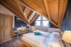 Vitaurina Royal Hotel