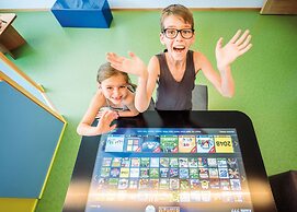 Vitaurina Royal Hotel