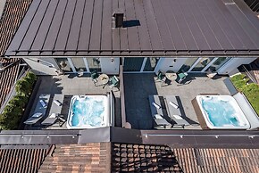 Vitaurina Royal Hotel