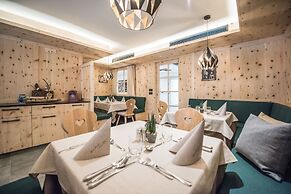 Vitaurina Royal Hotel