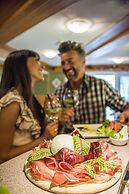 Vitaurina Royal Hotel