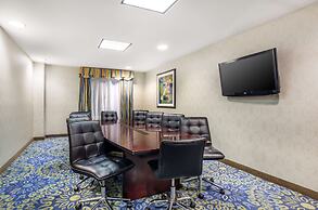 Best Western Plus Waynesboro Inn & Suites Conference Center