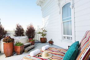West Cliff Inn - A Four Sisters Inn