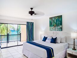 Tropikist Beach Hotel & Resort