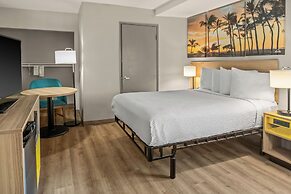 Days Inn & Suites by Wyndham Artesia