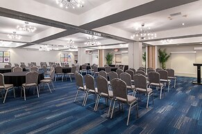 Holiday Inn Express Hotel & Suites Dallas South - Desoto by IHG