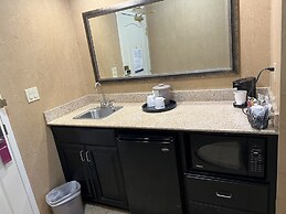 Hampton Inn & Suites Barstow