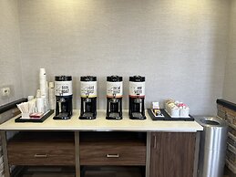 Hampton Inn & Suites Barstow
