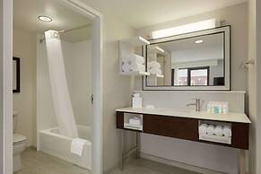 Hampton Inn & Suites Nashville Downtown