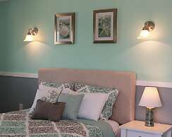 Sandy Shore Motel