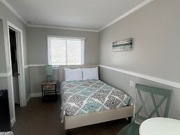 Sandy Shore Motel