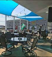 Sandy Shore Motel