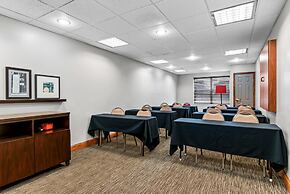 Country Inn & Suites by Radisson, Chambersburg, PA