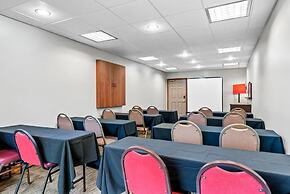 Country Inn & Suites by Radisson, Chambersburg, PA