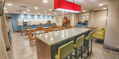 Country Inn & Suites by Radisson, Chambersburg, PA