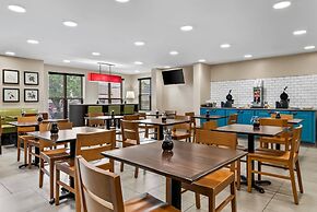 Country Inn & Suites by Radisson, Chambersburg, PA