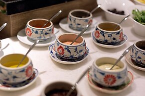 Aurora Riverside Hotel and Spa