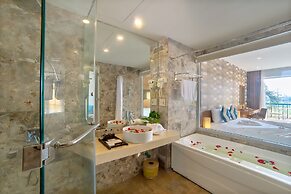 Aurora Riverside Hotel and Spa