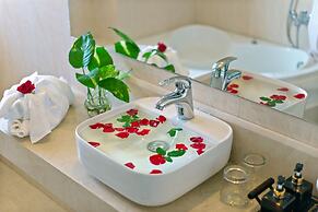 Aurora Riverside Hotel and Spa