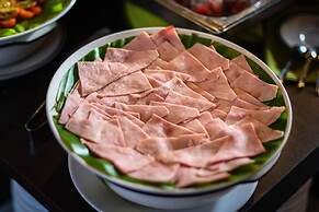 Aurora Riverside Hotel and Spa