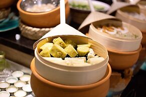 Aurora Riverside Hotel and Spa